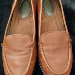 Hush Puppies Slip-ons